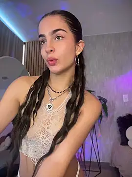 EmmaVonn online show from April 20, 7:37 pm