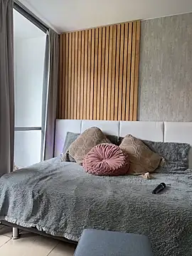 EmmaVonn online show from May 19, 7:43 pm