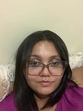 viviboraaaa online show from May 1, 12:37 am