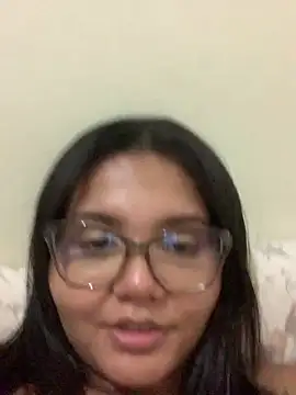viviboraaaa online show from May 6, 12:47 am