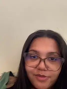 viviboraaaa online show from April 26, 6:16 pm