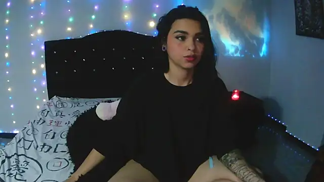 Luna Velvet7 online show from May 19, 5:36 am
