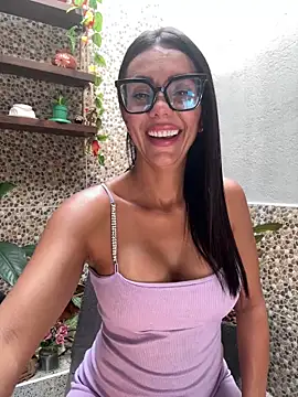 SofiParma online show from May 21, 7:11 pm