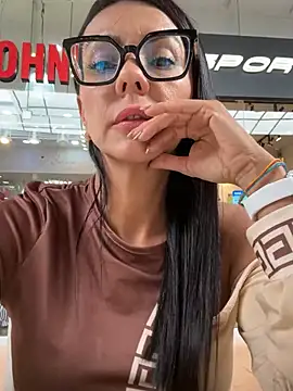 SofiParma online show from May 30, 7:19 pm