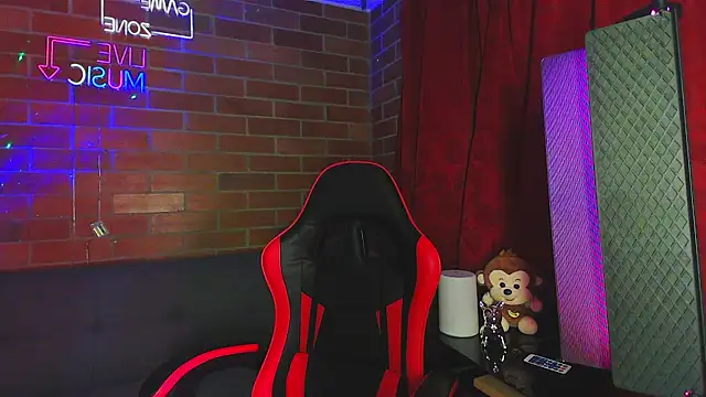 adisson2  online show from March 31, 5:20 am