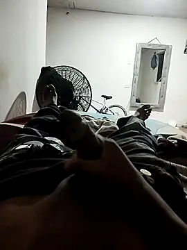 negroserrano online show from March 31, 5:53 am