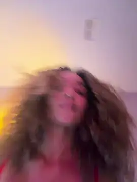 emmawilliamss01 online show from April 5, 10:49 pm