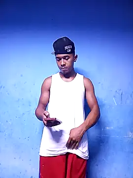 blackmasterpig online show from April 16, 3:40 am