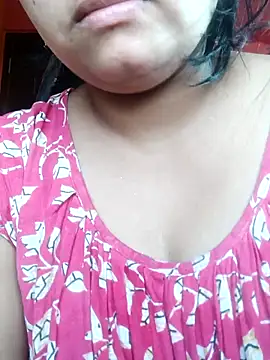 Snapshot of itz-liliroy chatting on April 4, 1:45 am itz-liliroy online show from April 4, 1:45 am