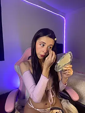 its Lia 1 online show from April 10, 2:02 pm