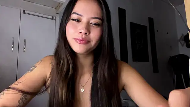 LaruePoldrack online show from April 2, 4:30 am