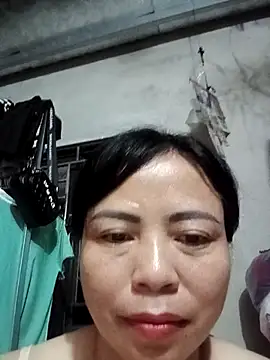 Snapshot of -Hami- chatting on May 22, 7:23 pm -Hami- online show from May 22, 7:23 pm