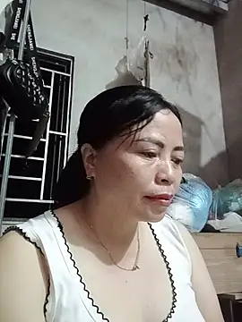 Snapshot of -Hami- chatting on May 14, 1:30 pm -Hami- online show from May 14, 1:30 pm