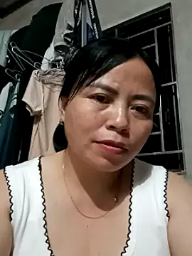 Snapshot of -Hami- chatting on May 3, 1:36 pm -Hami- online show from May 3, 1:36 pm
