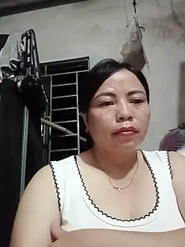 Snapshot of -Hami- chatting on May 18, 6:45 pm -Hami- online show from May 18, 6:45 pm