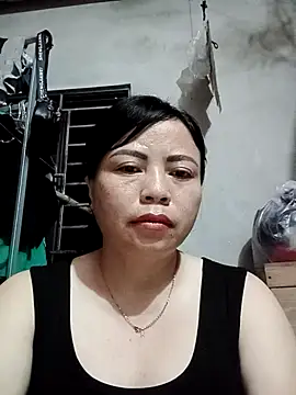 Snapshot of -Hami- chatting on May 9, 5:16 pm -Hami- online show from May 9, 5:16 pm