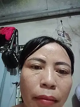 Snapshot of -Hami- chatting on May 26, 5:27 am -Hami- online show from May 26, 5:27 am