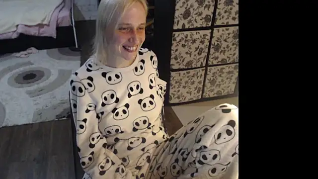 Sweet hot shrmp online show from April 7, 8:21 pm