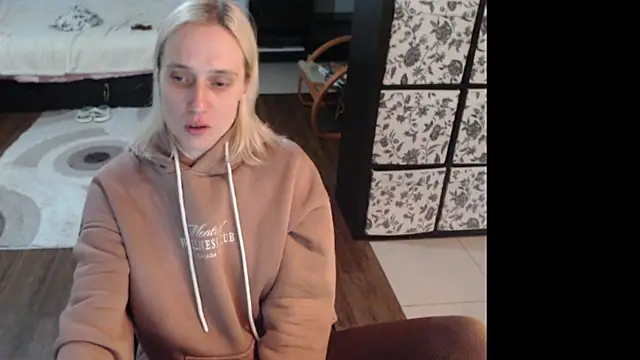 Snapshot of Sweet_hot_shrmp chatting on May 28, 12:33 pm Sweet hot shrmp online show from May 28, 12:33 pm