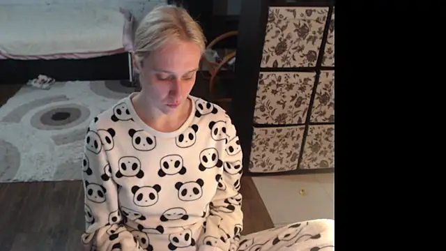Sweet hot shrmp online show from May 3, 7:50 pm