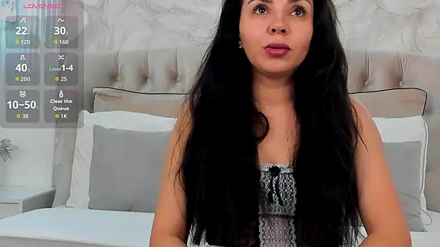 MonicaRamoss online show from April 17, 3:04 pm
