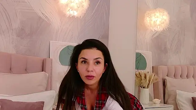 MonicaRamoss online show from May 4, 4:54 pm