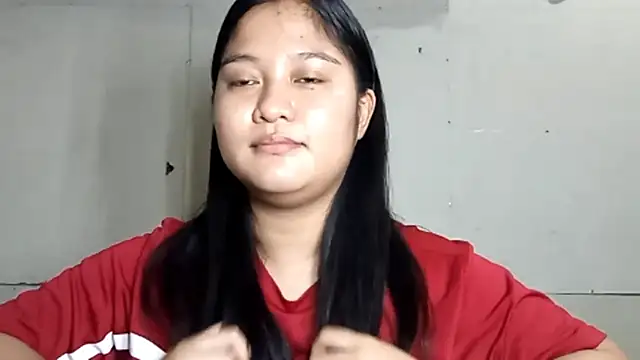 BrandeePhatdouang online show from April 1, 5:20 am