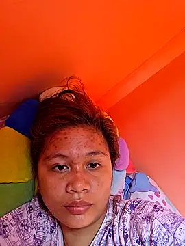 Snapshot of _be11a_ chatting on April 1, 12:13 am be11a online show from April 1, 12:13 am