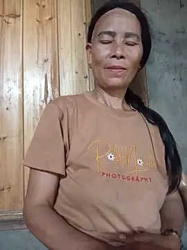 Snapshot of __Ruby01__ chatting on June 15, 10:37 am Ruby01 online show from June 15, 10:37 am