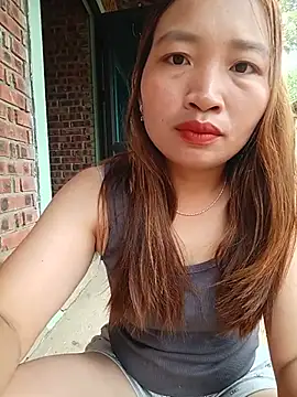 Snapshot of cat-kat chatting on June 5, 1:43 am cat-kat online show from June 5, 1:43 am