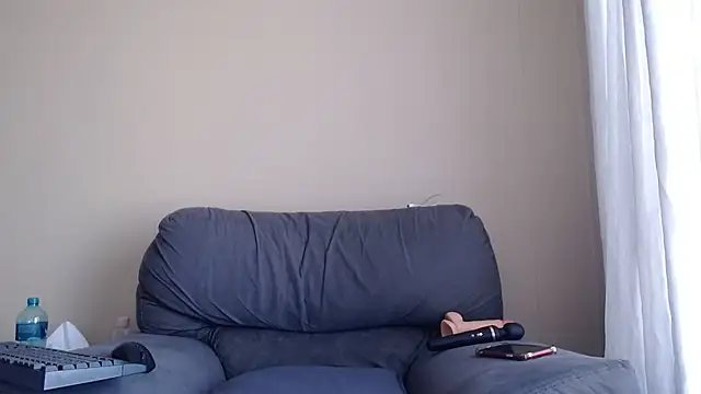 xxZoeyx online show from February 11, 6:24 am