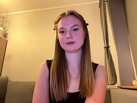 MargaretCutegirl online show from April 13, 6:34 pm