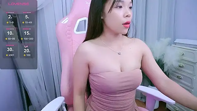 Lu Ly22 online show from May 17, 2:39 pm