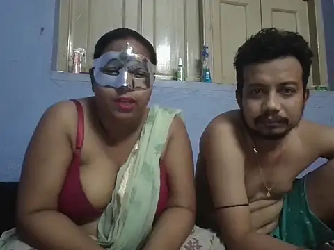Naina1994 online show from April 24, 6:10 pm