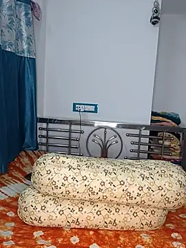CamGirl Neha online show from July 18, 7:33 pm