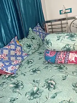 CamGirl Neha online show from May 15, 8:12 am