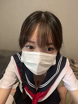 Snapshot of yuki2210 chatting on April 12, 2:37 am yuki2210 online show from April 12, 2:37 am