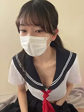 Snapshot of yuki2210 chatting on May 3, 9:29 pm yuki2210 online show from May 3, 9:29 pm