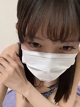 Snapshot of yuki2210 chatting on April 14, 10:20 am yuki2210 online show from April 14, 10:20 am