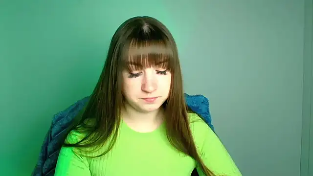 Tiffani Angel online show from April 17, 5:43 am