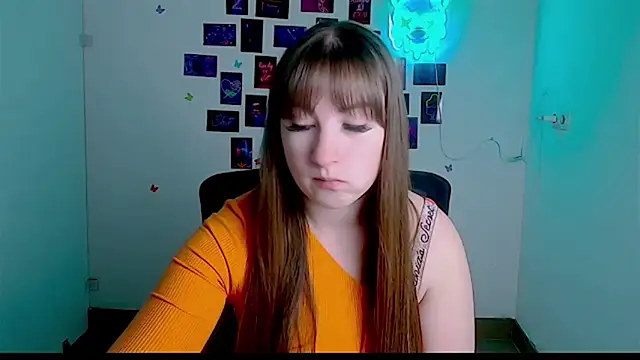 Tiffani Angel online show from May 5, 5:43 am