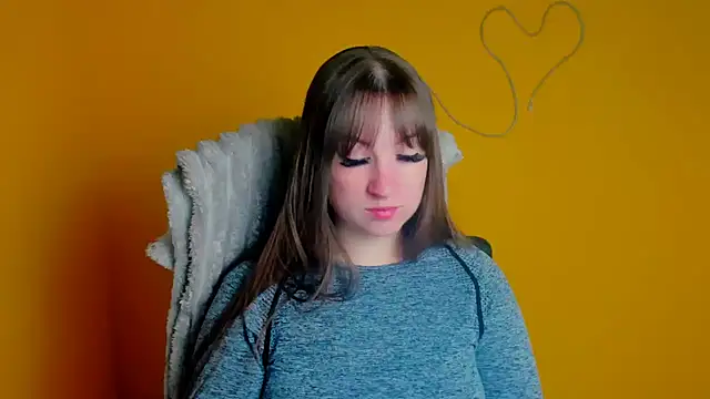 Tiffani Angel online show from May 15, 5:49 am