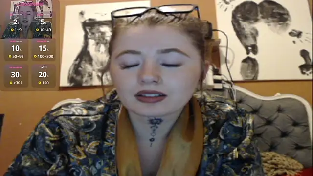 deadlyXxPoison online show from April 7, 8:32 pm