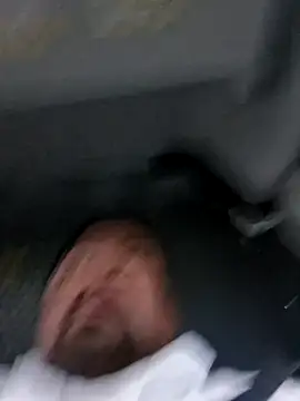 Snapshot of jlc069 chatting on April 3, 10:22 am jlc069 online show from April 3, 10:22 am