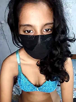 manu babe online show from May 9, 12:30 pm