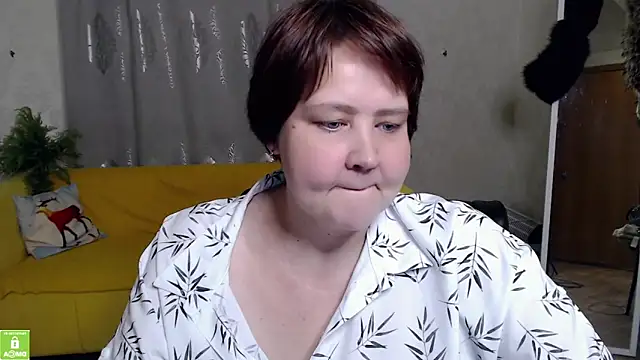 QUEEN02030 online show from April 22, 3:08 pm