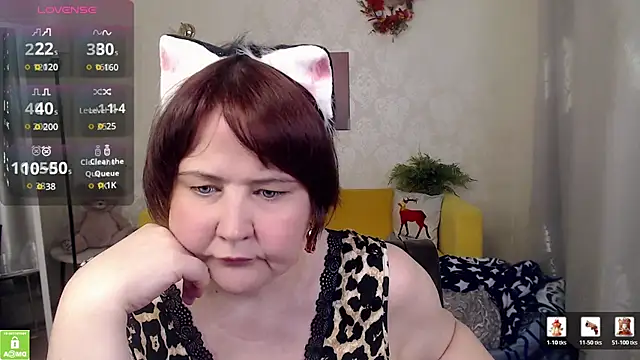 QUEEN02030 online show from June 24, 6:34 am