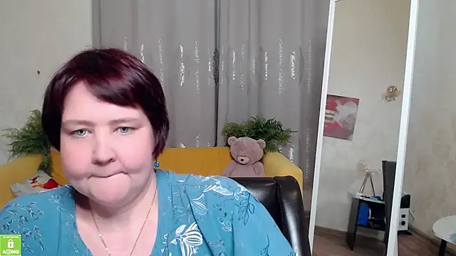 QUEEN02030 online show from May 25, 10:25 am