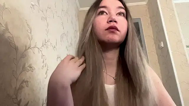 IreneOrbison online show from March 31, 1:35 pm