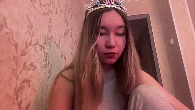 IreneOrbison online show from April 3, 1:28 pm